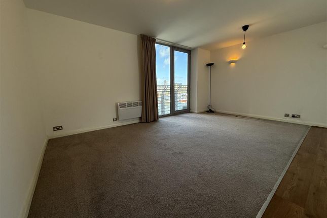 2 bed property, in Ty Westonia, £255,000