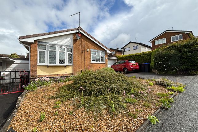 3 bed property, in Dart Close, £280,000