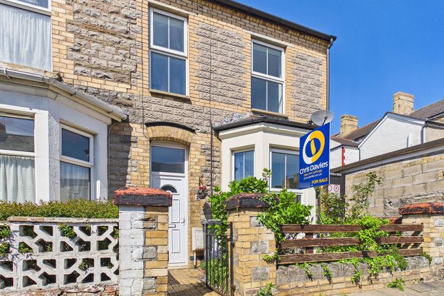3 bed property, in Oban Street, £200,000