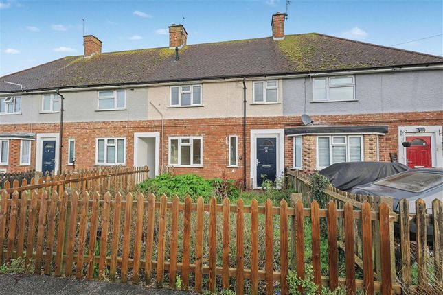 3 bed property, in Prestedge Avenue, £100,000