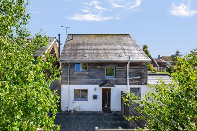 3 bed property, in 30 Manor Road, £550,000