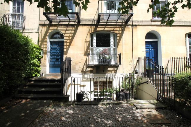1 bed property, in 8 London Road, £120,000