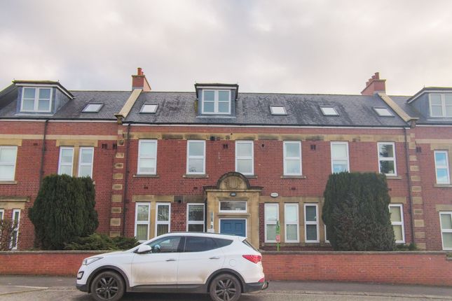 2 bed property, in Rupert Court, £93,000