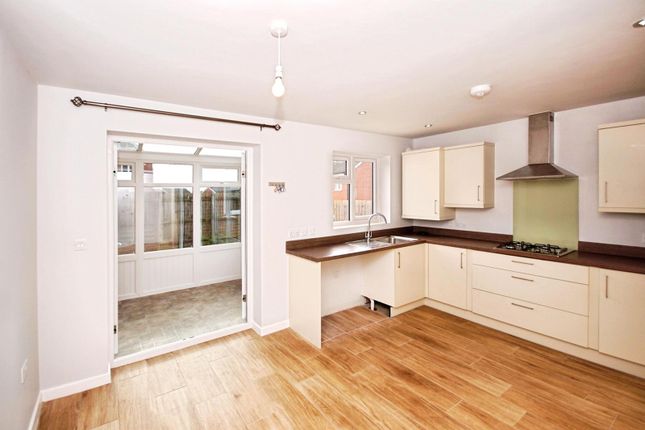 3 bed property, in Gloucester Road, £270,000