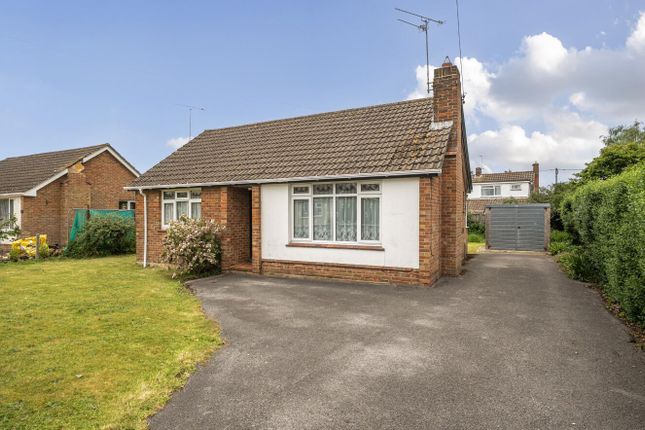 2 bed property, in Broad Lane, £425,000