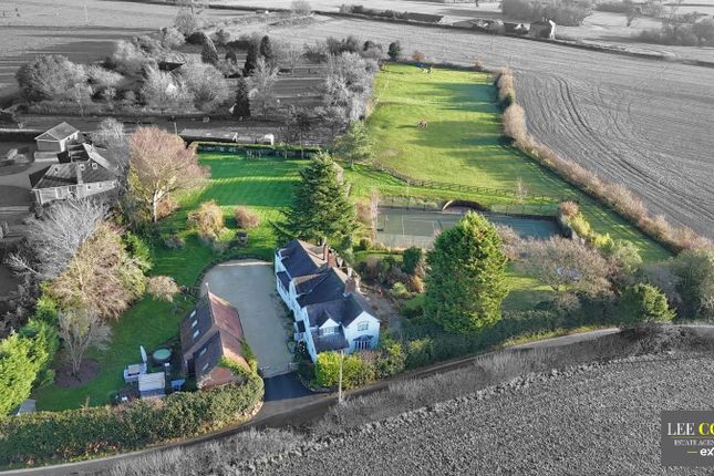 6 bed property, in Hilltop, £1,250,000