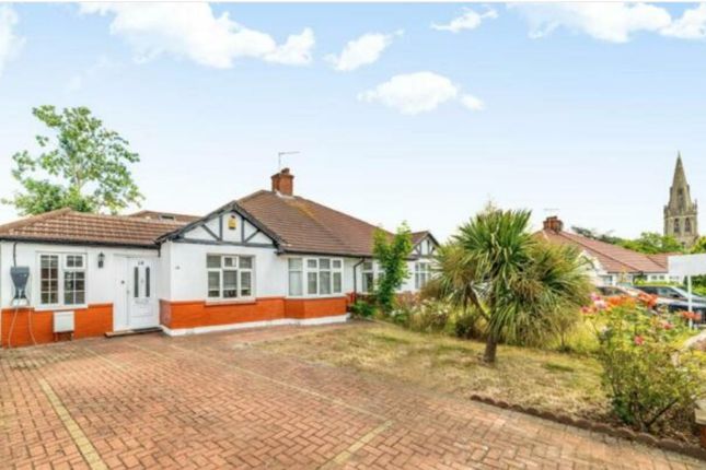 3 bed property, in Tudor Close, £900,000