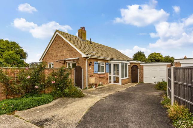 4 bed property, in Owers Way, £750,000