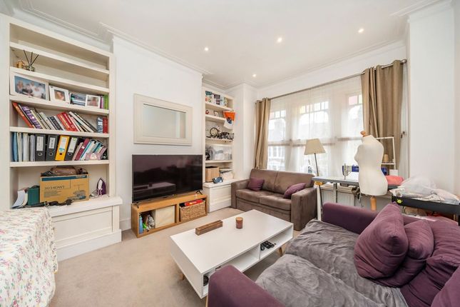 2 bed property, in Louisville Road, £600,000