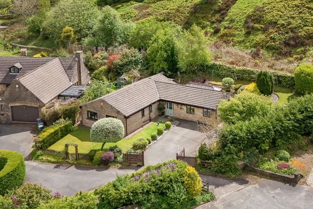 4 bed property, in Ogden Crescent, £450,000