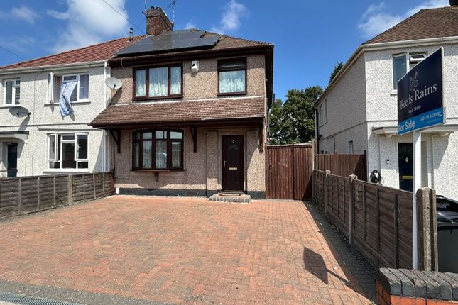 3 bed property, in George Eliot Avenue, £165,000