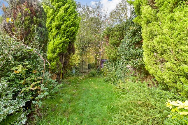 2 bed property, in Gorringes Brook, £305,000