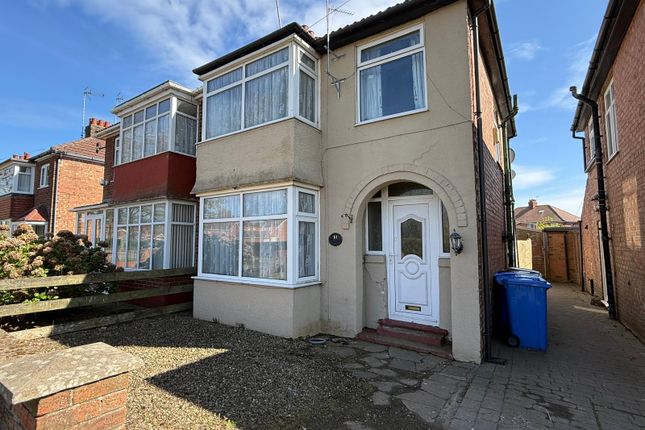 3 bed property, in St Alban Road, £140,000