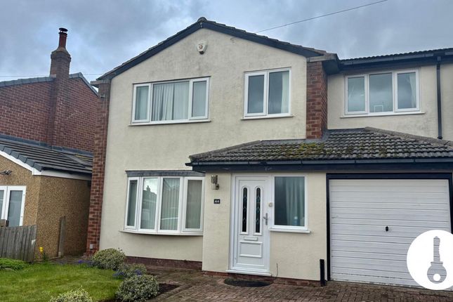 4 bed property, in Marshlands, £395,000