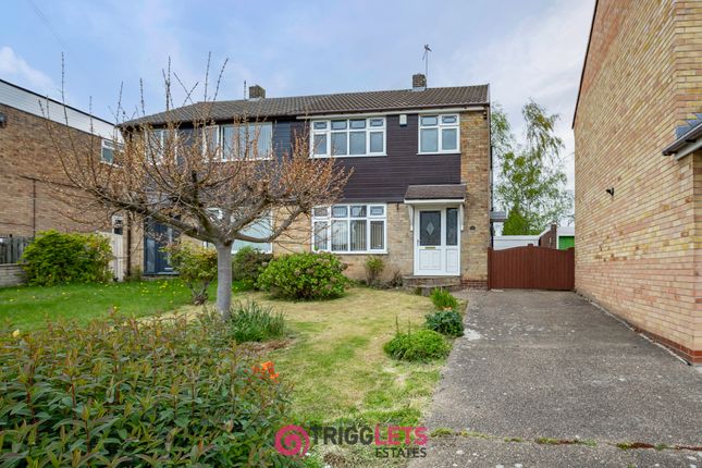 3 bed property, in Dove Road, £185,000