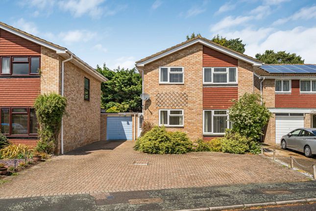 4 bed property, in Mead Close, £615,000