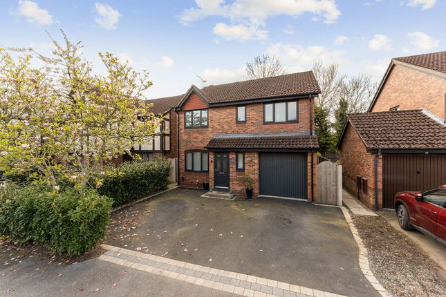 4 bed property, in Mornant Avenue, £375,000