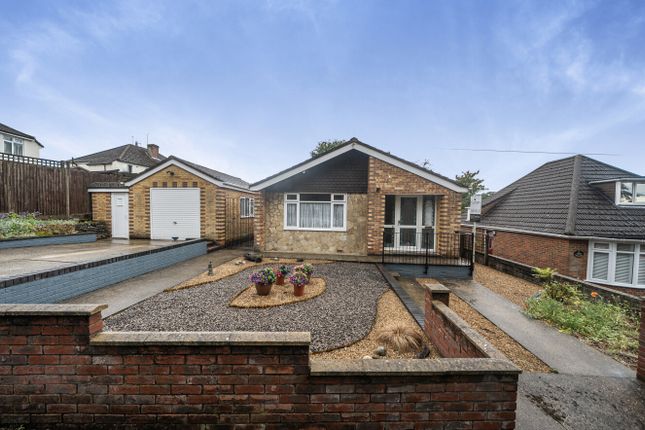 3 bed property, in Hollybrook Avenue, £400,000