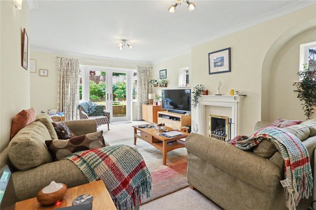 2 bed property, in Darcy Close, £600,000
