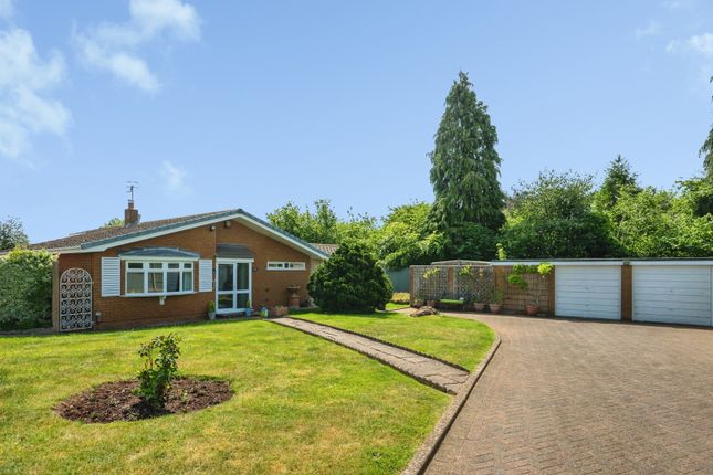 3 bed property, in Highgate Close, £550,000