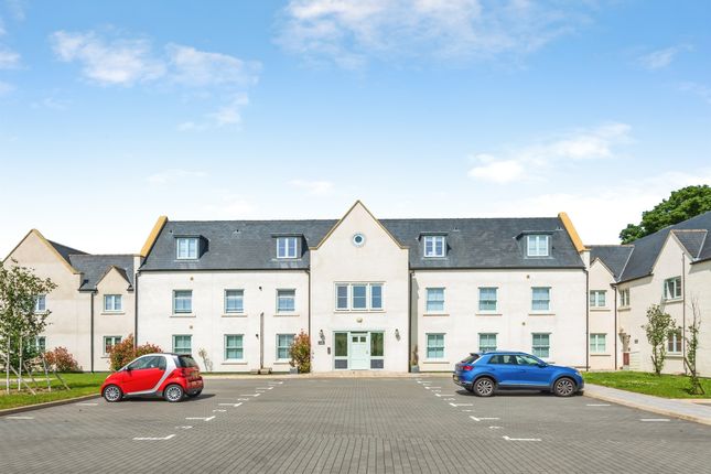 2 bed property, in Windrush Heights, £425,000