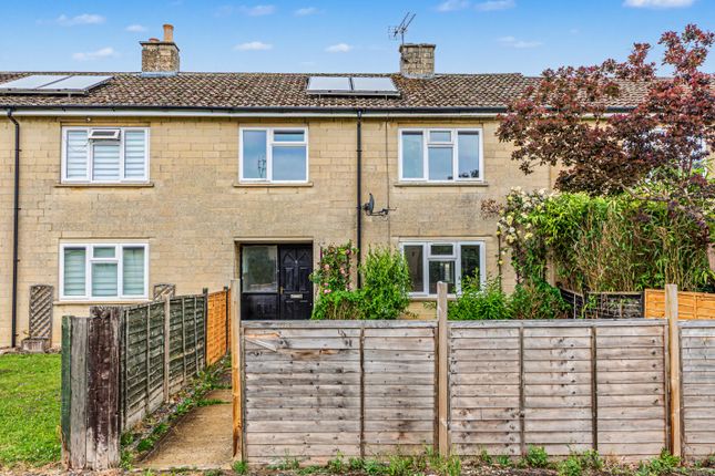 3 bed property, in Methuen Way, £110,000