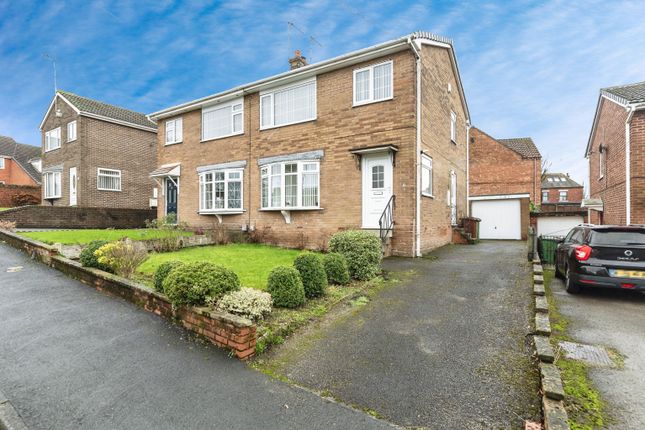 3 bed property, in Wellington Place, £190,000