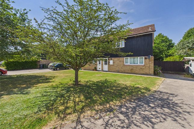 3 bed property, in Jays Croft Road, £220,000