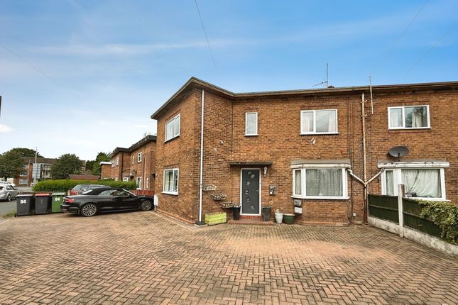 3 bed property, in Winifreds Drive, £210,000