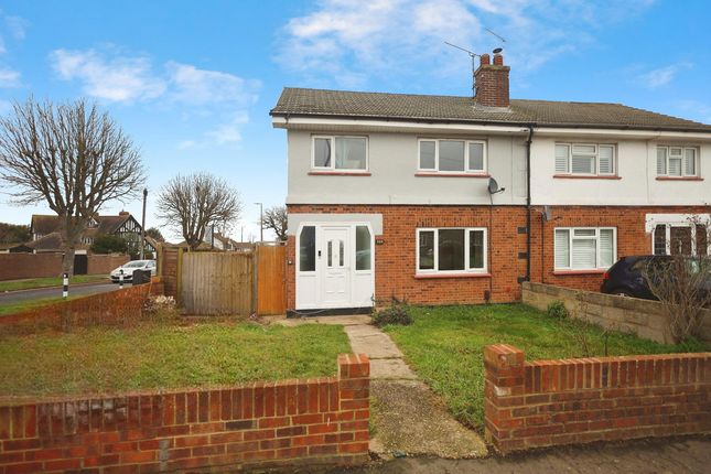 3 bed property, in Carlton Avenue, £365,000