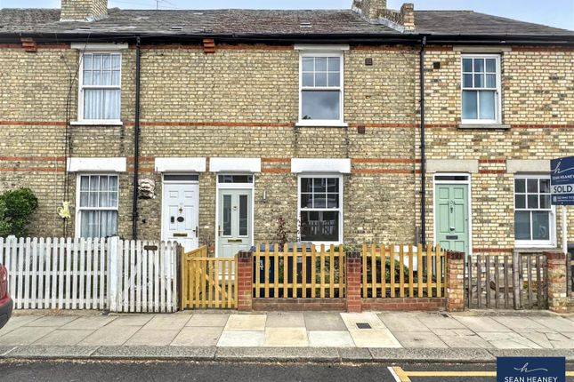 2 bed property, in Alston Road, £595,000