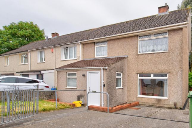 4 bed property, in Prestatyn Road, £210,000