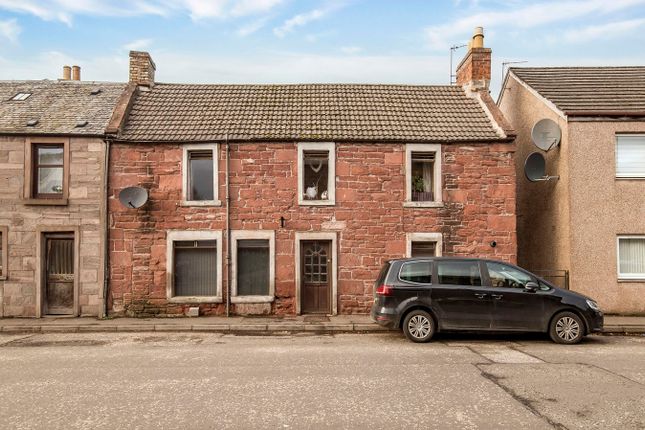 3 bed property, in George Street, £79,000