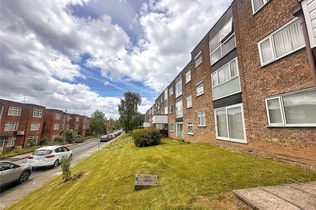 1 bed property, in Baguley Crescent, £85,000