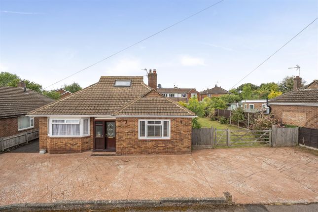 4 bed property, in Fauchons Close, £600,000