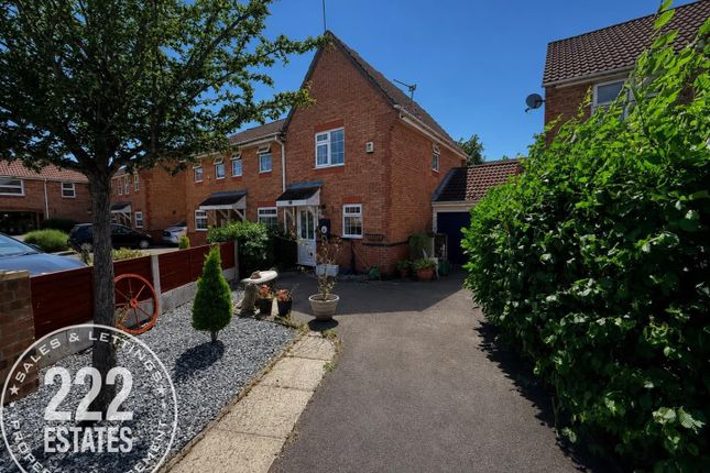 2 bed property, in Shorwell Close, £225,000