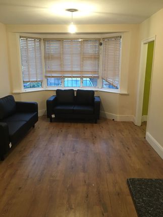 3 bed property, in Brackley Square, £599,999