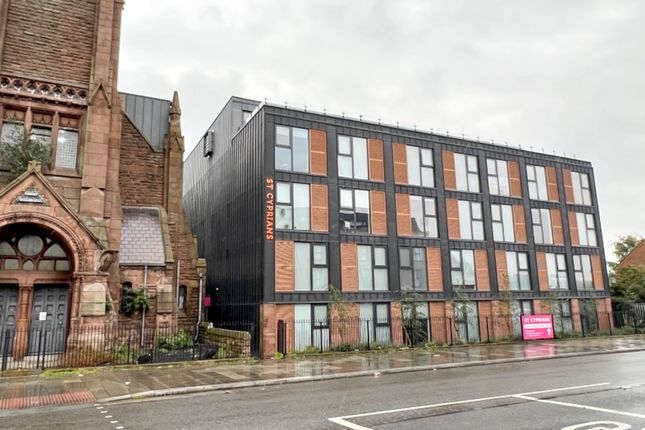 1 bed property, in Durning Road, £35,000