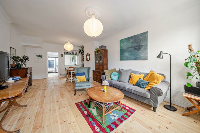 4 bed property, in Stuart Road, £870,000