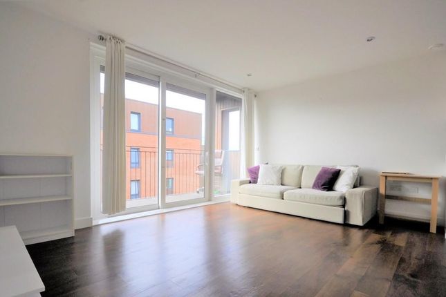 1 bed property, in Johnson Court, £340,000
