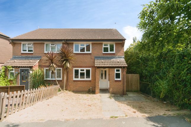 3 bed property, in Britten Close, £270,000