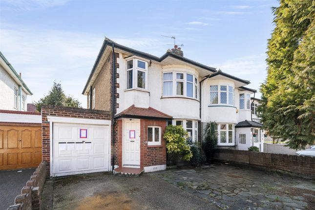 3 bed property, in Alexandra Road, £675,000
