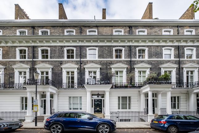 1 bed property, in Onslow Square, £1,200,000