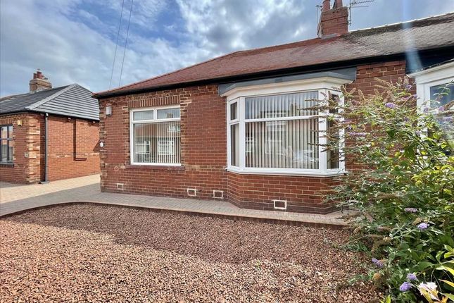 2 bed property, in Sheldon Road, £265,000