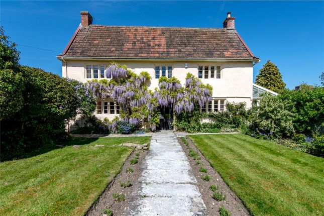 5 bed property, in Lower Road, £730,000
