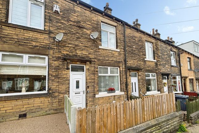 3 bed property, in Poplar Avenue, £150,000