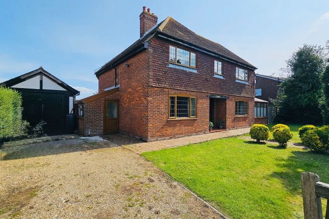 4 bed property, in Sandown Road, £600,000