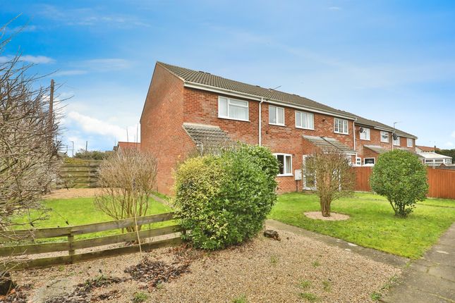 2 bed property, in Dereham Road, £160,000