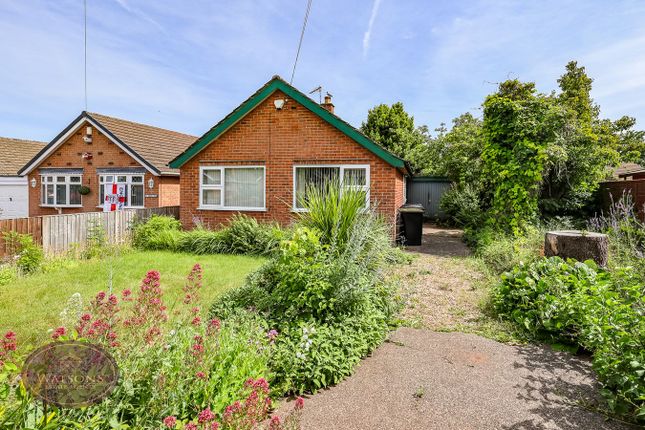 2 bed property, in Highfield Road, £250,000
