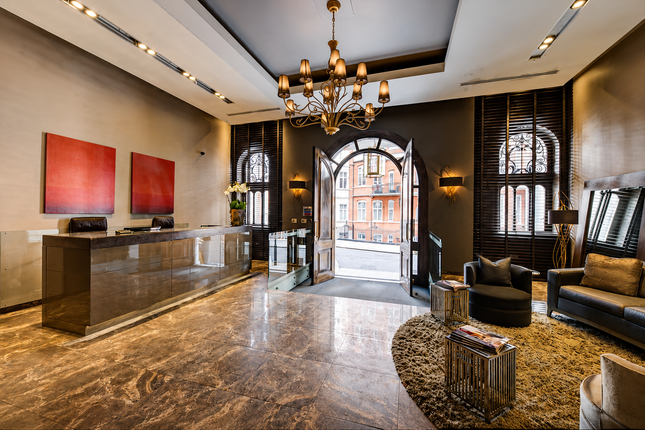 1 bed property, in Hans Crescent, £1,650,000